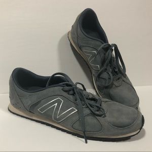 New Balance 555 women’s gray sneakers